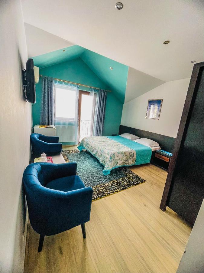 Vila Orange Hotell Năvodari Exteriör bild